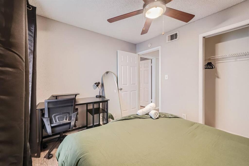Chic 2B Getaway - 10Min To Dtwn - W/D, Pool, Prkg Apartment Austin Exterior photo